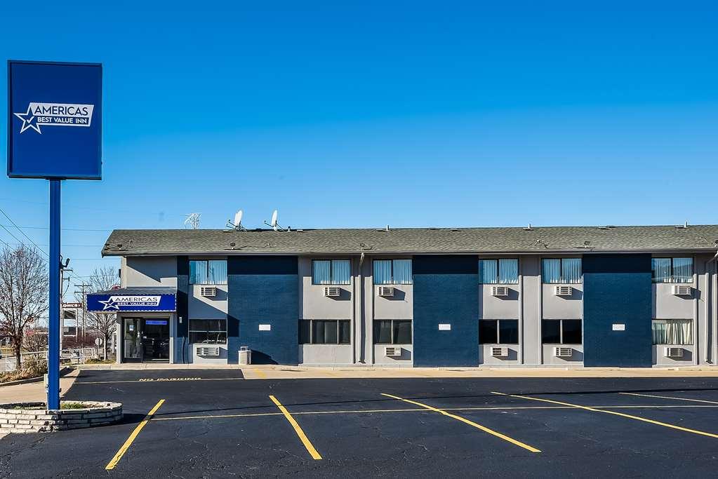 Americas Best Value Inn East Peoria Kültér fotó