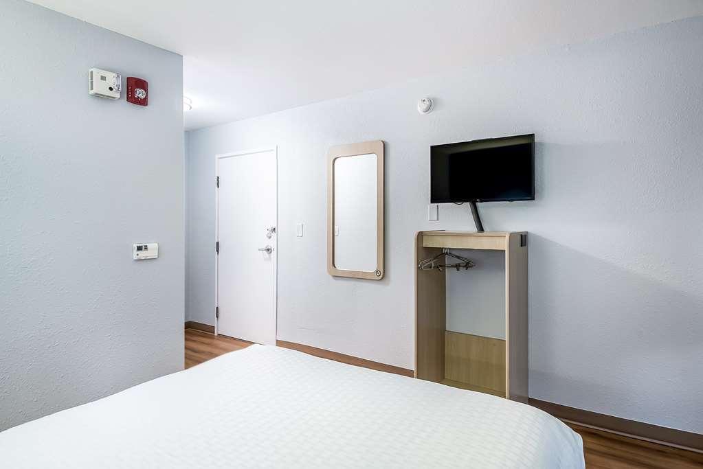 Americas Best Value Inn East Peoria Szoba fotó