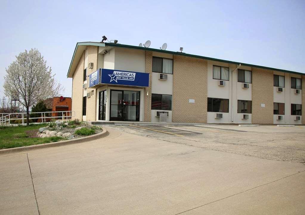 Americas Best Value Inn East Peoria Kültér fotó