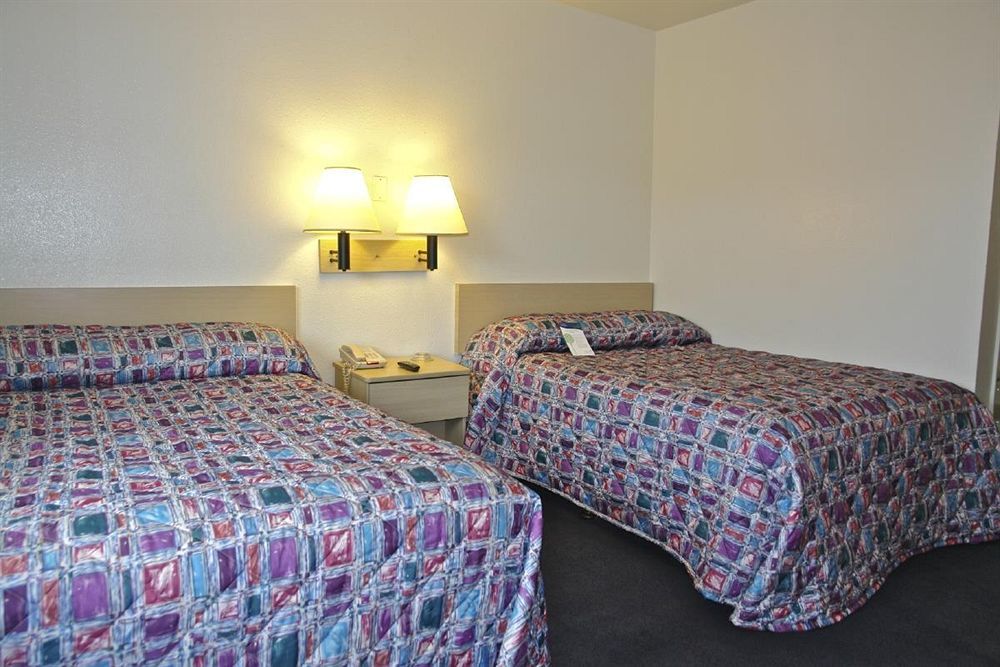 Americas Best Value Inn East Peoria Kültér fotó