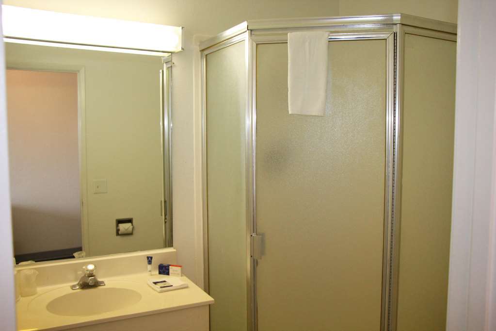 Americas Best Value Inn East Peoria Szoba fotó
